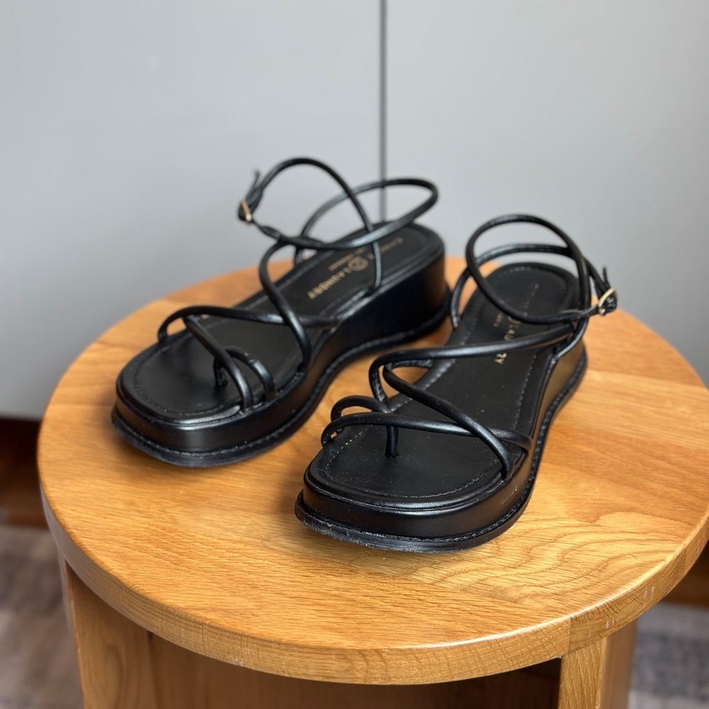 Chinese Laundry Strappy Platform Sandals